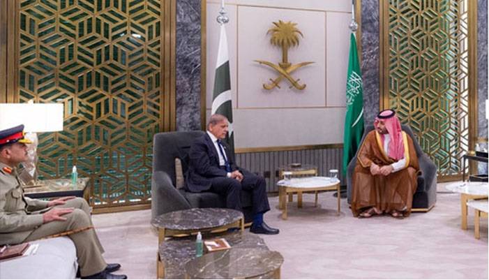 وزیراعظم شہباز شریف کا سعودی ولی عہد سے رابطہ، آئل ٹینکرز پر حملے کی مذمت