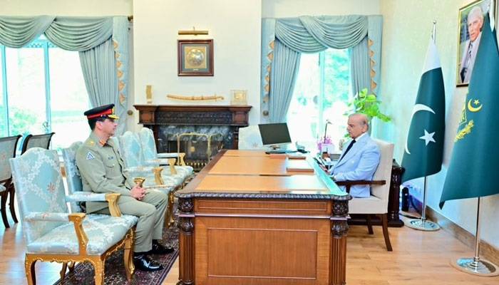 وزیراعظم نے لیفٹیننٹ جنرل عامر رضا کو فور اسٹار جنرل کے عہدے پر ترقی دیدی