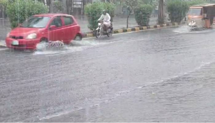 ملک میں مون سون کا نیا اسپیل کل سے داخل ہوگا، کئی علاقوں میں سیلابی صورتحال کا خدشہ