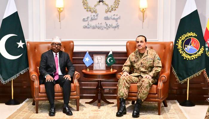 صومالیہ کے وزیر دفاع کی فیلڈ مارشل سے ملاقات، دفاعی تعاون بڑھانے   پر تبادلہ خیال