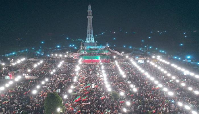 14 اگست  کو مینار پاکستان پر جلسہ ، پی ٹی آئی نے ڈی سی لاہور کو درخواست دیدی