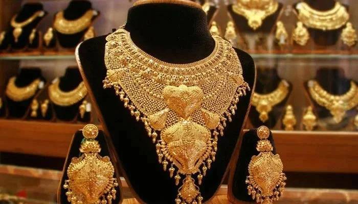 سونے اور چاندی کی قیمتوں میں کمی 