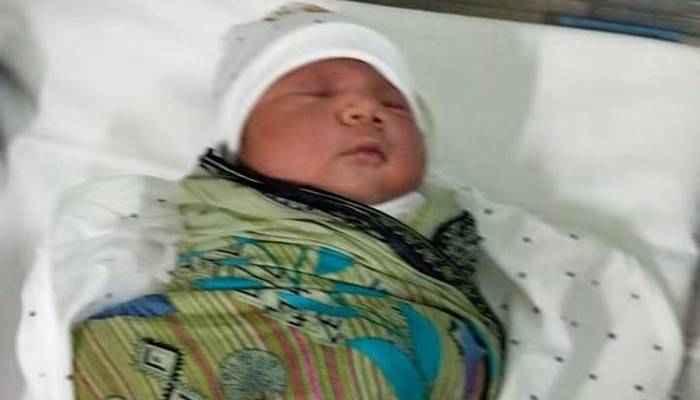 پمز اسپتال میں آتشزدگی، اکلوتی زندہ بچنے والی بچی کی تصویر سامنے آگئی