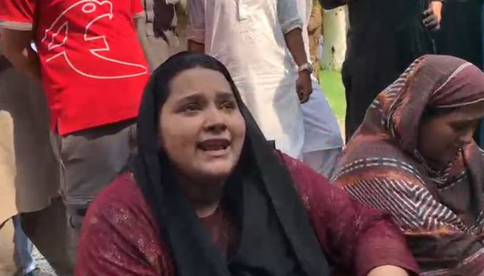 ”مجھے میرا بچہ دو ورنہ یہیں جان دے دوں گی“ماں کی دل دہلا دینے والی دہائی