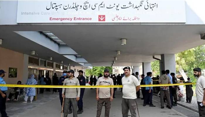 سانحہ پمز پر وزیراعظم کی قائم کردہ تحقیقاتی کمیٹی نے باقاعدہ تحقیقات کا آغاز کردیا،ذرائع 