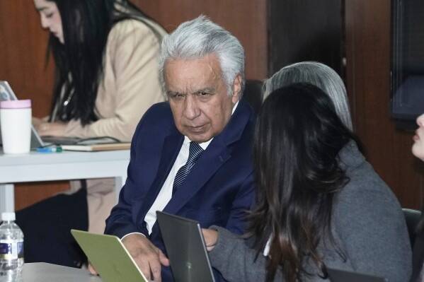 ایکواڈور کے سابق صدر لینین مورینو کو رشوت ستانی پر 5 سال قید