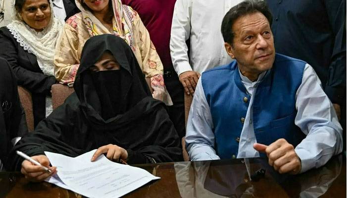 اسلام آباد ہائیکورٹ کا عمران خان اور بشریٰ بی بی کو قیدِ تنہائی میں نہ رکھنے کا حکم