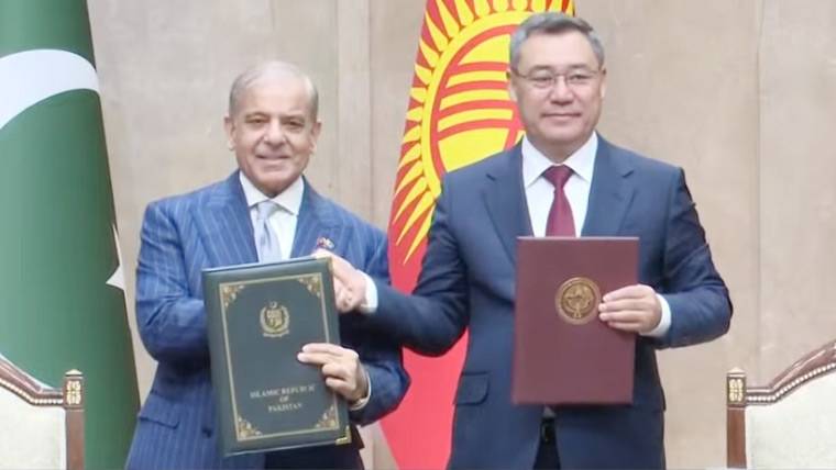 پاکستان اور کرغزستان کے درمیان 16 معاہدوں اور مفاہمتی یادداشتوں پر دستخط