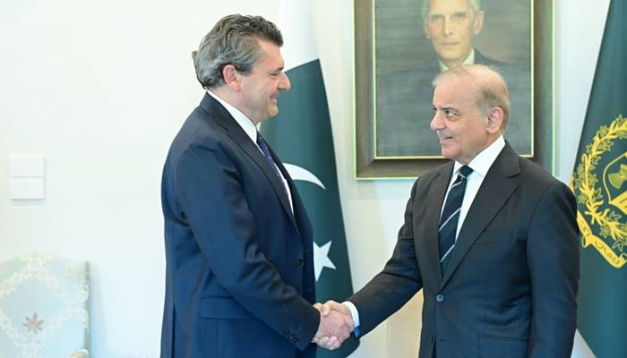 پاکستان میں تعینات اطالوی سفیر کی وزیر اعظم سے ملاقات