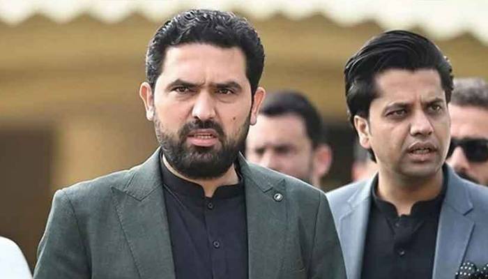 وزیر اعلی سہیل آفریدی، مینا خان ، شفیع جان کے نئے وارنٹ گرفتاری جاری ، گرفتار کرکے پیش کرنے کا حکم