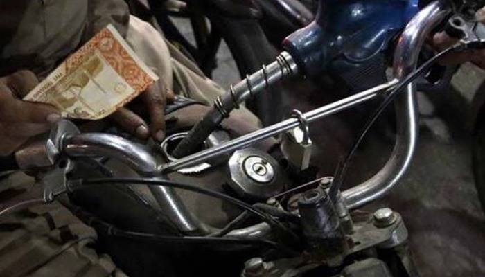 20 سال پرانی موٹر سائیکلیں اور رکشے بھی وزیر اعظم فیول ریلیف سکیم کیلئے اہل