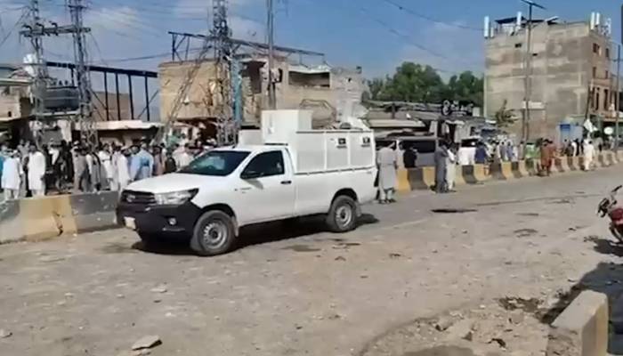 کوہاٹ بم دھماکے میں 21 افراد بشمول 15 پولیس اہل کار شہید , پولیس ذرائع