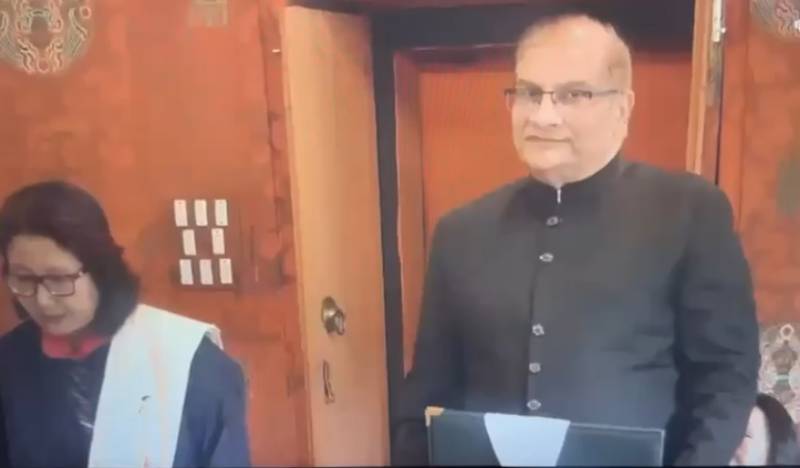 سفیر عمران حیدر نے بھوٹان کے بادشاہ کو اپنی سفارتی اسناد پیش کر دیں