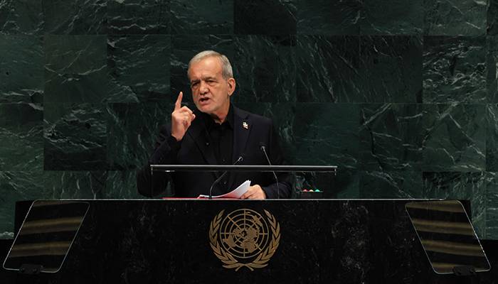  ایران امریکا کے ساتھ جنگ میں فوجی طاقت کے سامنے ہتھیار نہیں ڈالے گا، ایرانی صدر کا اعلان