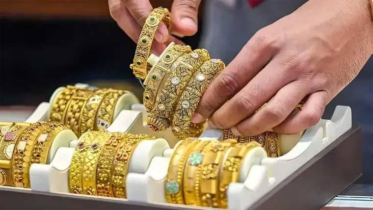 چار روز کی مسلسل کمی کے بعد سونا ہزاروں روپے مہنگا