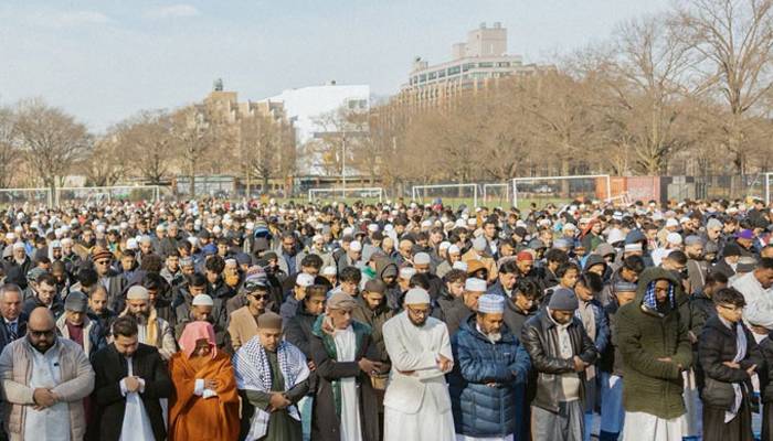 امریکی مسلمانوں کیلئے تاریخی فتح: کیلیفورنیا میں عیدالفطر اور عیدالاضحیٰ سرکاری تعطیلات قرار