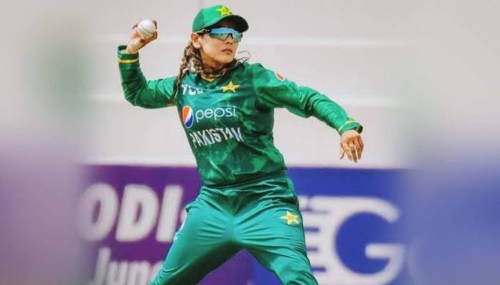 پاکستان ویمنز ٹیم کی فاسٹ بولر کائنات امتیاز کا انٹرنیشنل کرکٹ سے ریٹائرمنٹ کا اعلان 
