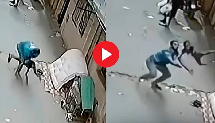 ویڈیو: نوجوان نے بلندی سے گرنے والے معصوم بچے کو کیچ کر کے معجزاتی طور پر بچا لیا