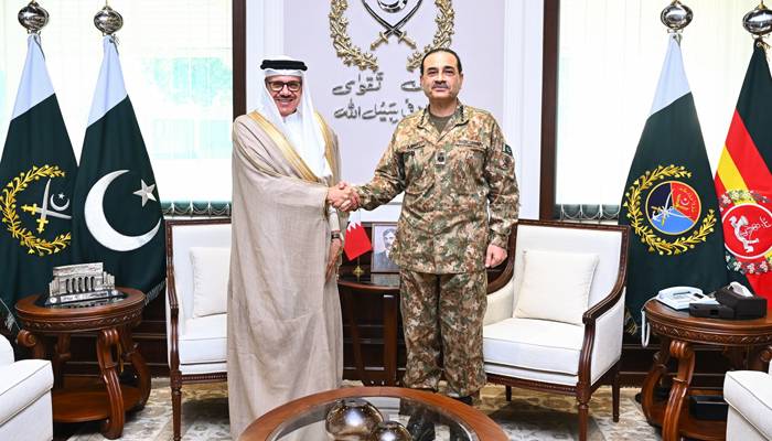 فیلڈ مارشل سید عاصم منیر سے بحرینی وزیر خارجہ کی ملاقات، علاقائی سکیورٹی صورتحال پر بات چیت