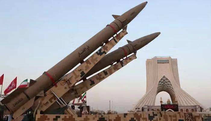 امریکی و اسرائیلی حملے بھی ایران کی میزائل سازی کی صلاحیت ختم نہ کرسکے: بلومبرگ