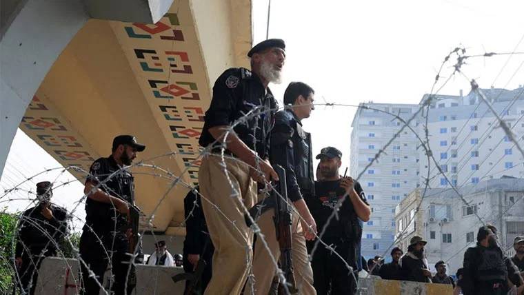  خیبر پختونخوا میں بڑی انتظامی تبدیلیاں، ایڈووکیٹ جنرل آفس کے 57 افسران عہدوں سے فارغ