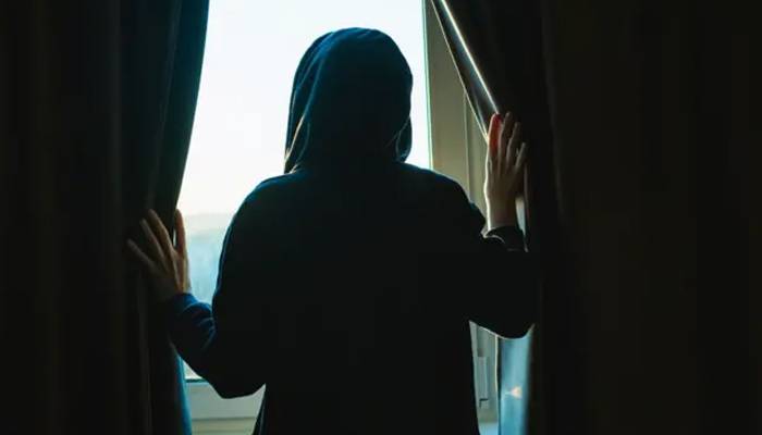 گولڈ میڈلسٹ طالبہ کی مبینہ خود کشی معاملے میں ملزم سے متعلق تفتیش میں اہم پیش رفت 