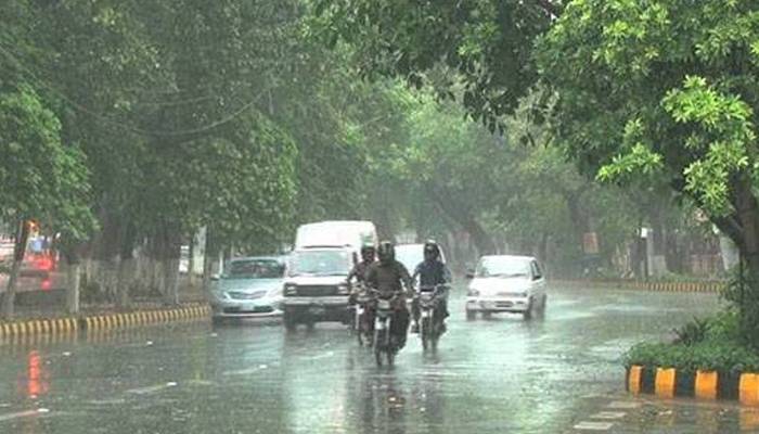 بادلوں کے ڈیرے:ملک کے مختلف علاقوں میں بارش کی پیشگوئی