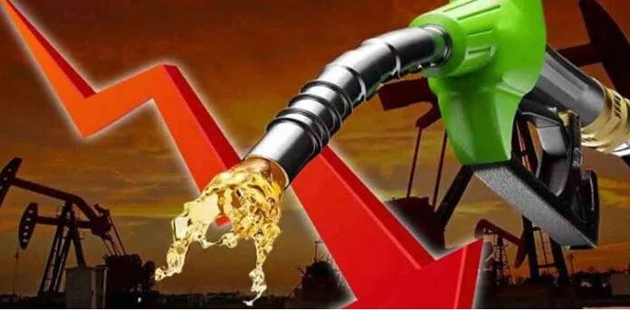  حکومت کا پیٹرولیم مصنوعات کی قیمتوں میں کمی کا اعلان