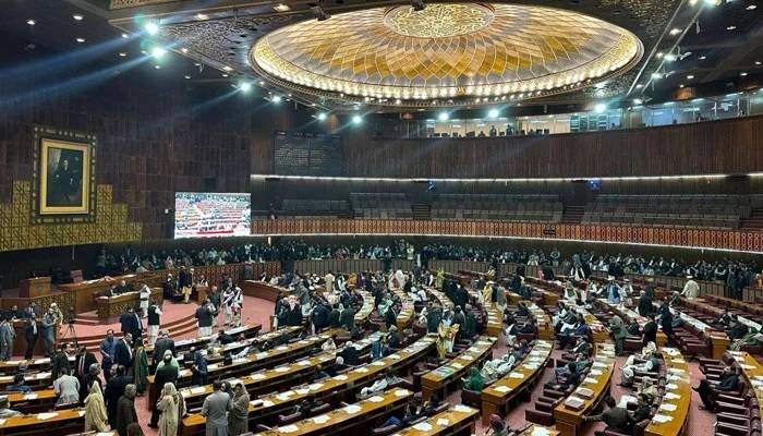 قومی اسمبلی میں خیبر پختونخوا میں ایمرجنسی کے نفاذ کی توثیق سے متعلق قرارداد پیش