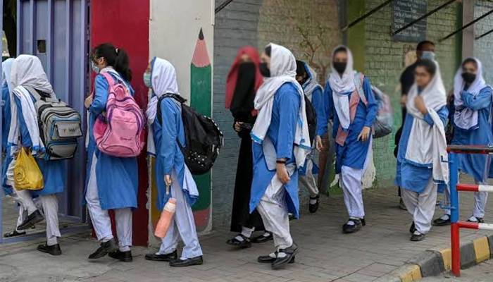 پنجاب میں سکولوں کے نئے اوقات کار کا نوٹیفکیشن جاری کردیا گیا