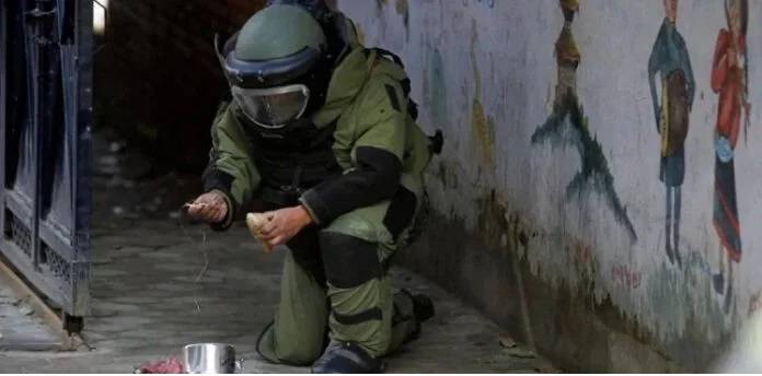 پشاور میں بروقت کارروائی ،مکان سے 11 کلو وزنی پریشر ککر بم برآمد 