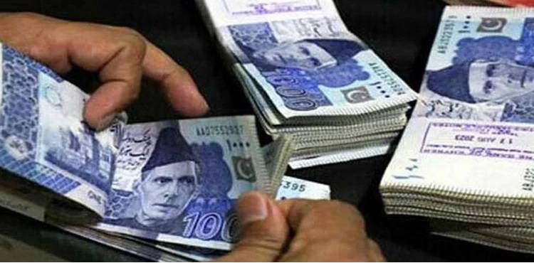  بینکوں میں نقد لین دین کی رپورٹنگ حد 20 لاکھ سے بڑھا کر 30 لاکھ روپے کر دی گئی